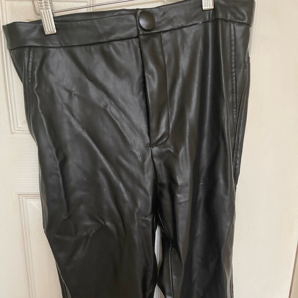 Zara Faux Leather Leggings - Picture 2 of 3